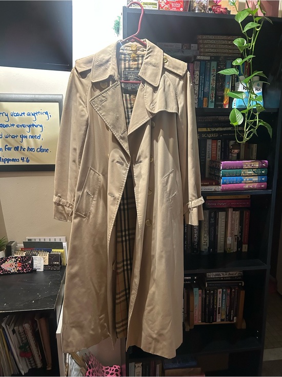 Burberry Jackets & Blazers - Burberry Chelsea Trench Coat